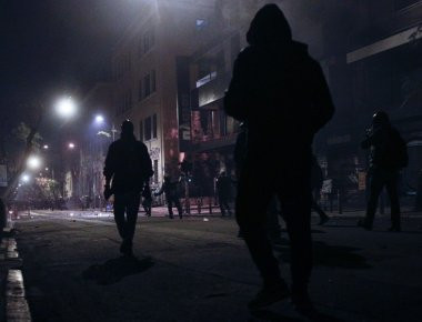 «Πόρτα» στην συγκέντρωση της ΠΟΑΣΥ στα Εξάρχεια δια χειρός Ν. Τόσκα